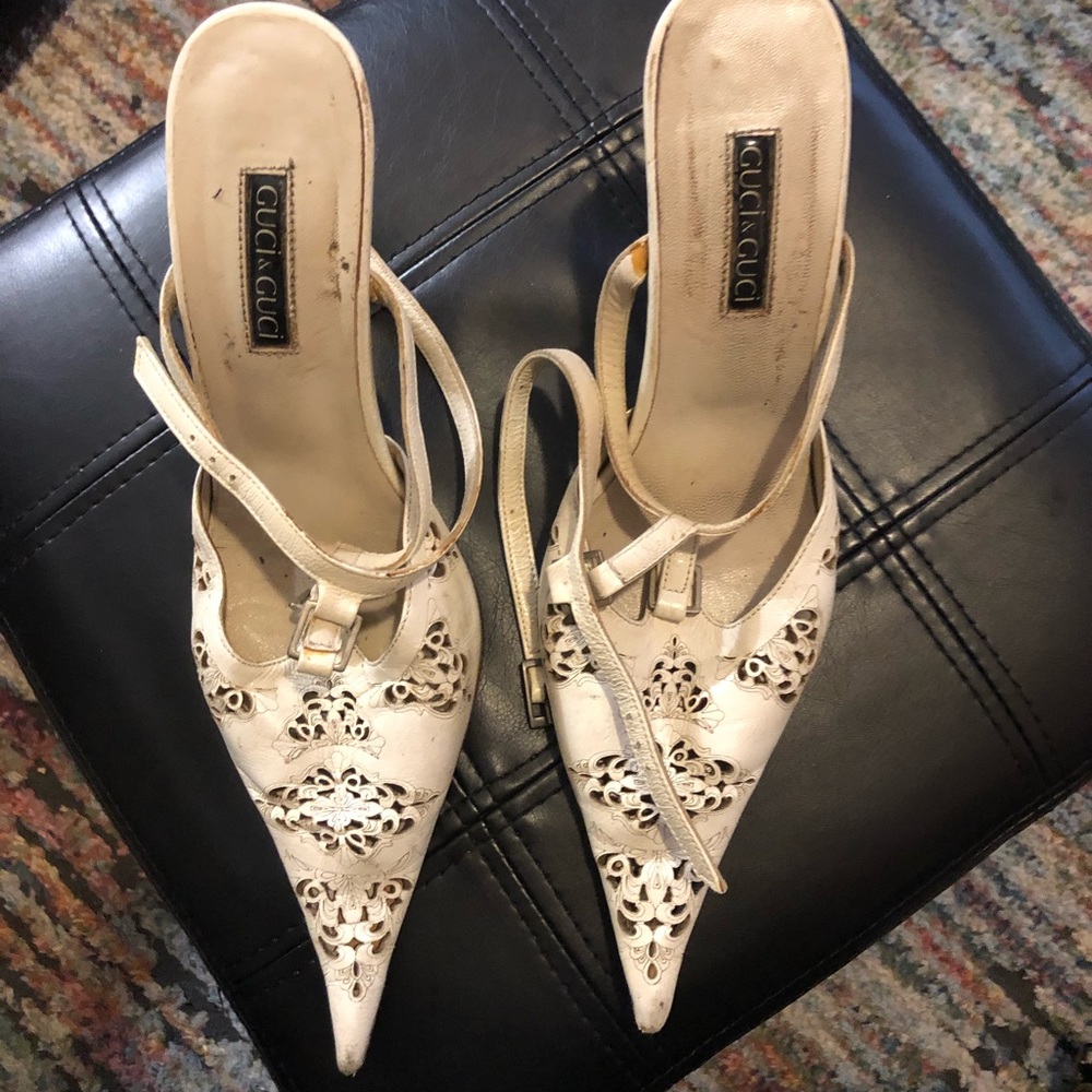 Gucci pointed sandals Eu 38